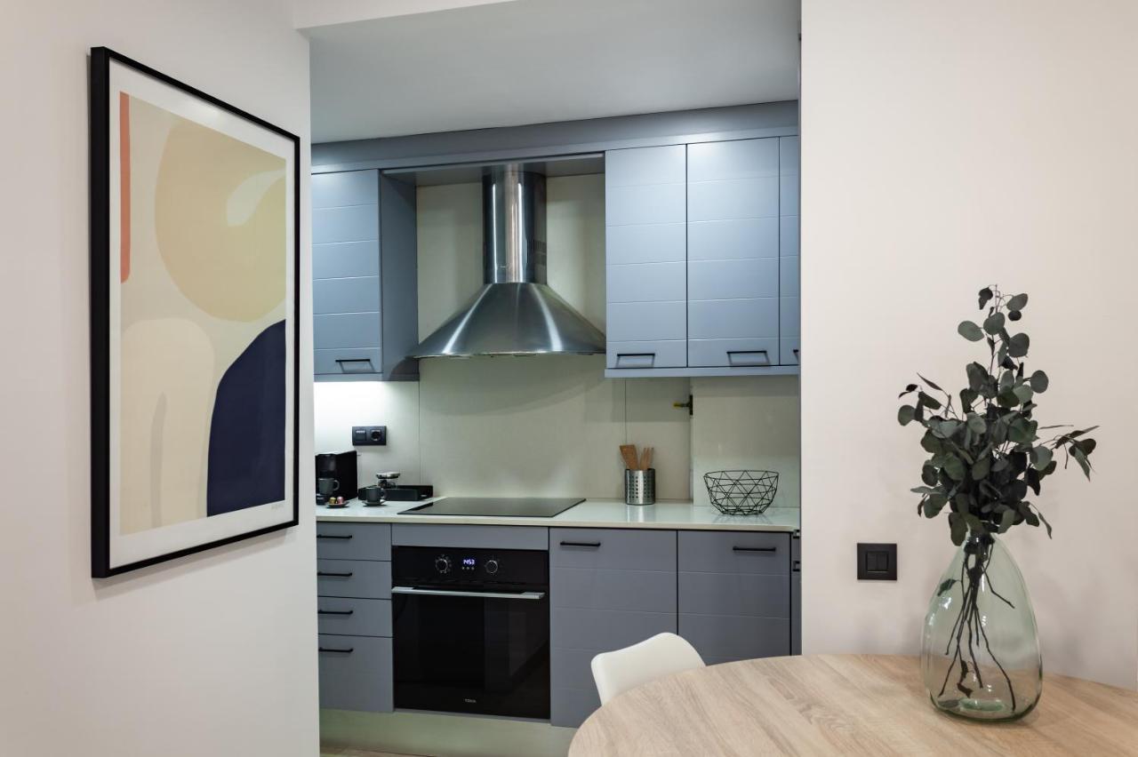 Cozy Apartment Les Corts Barcelona Bagian luar foto