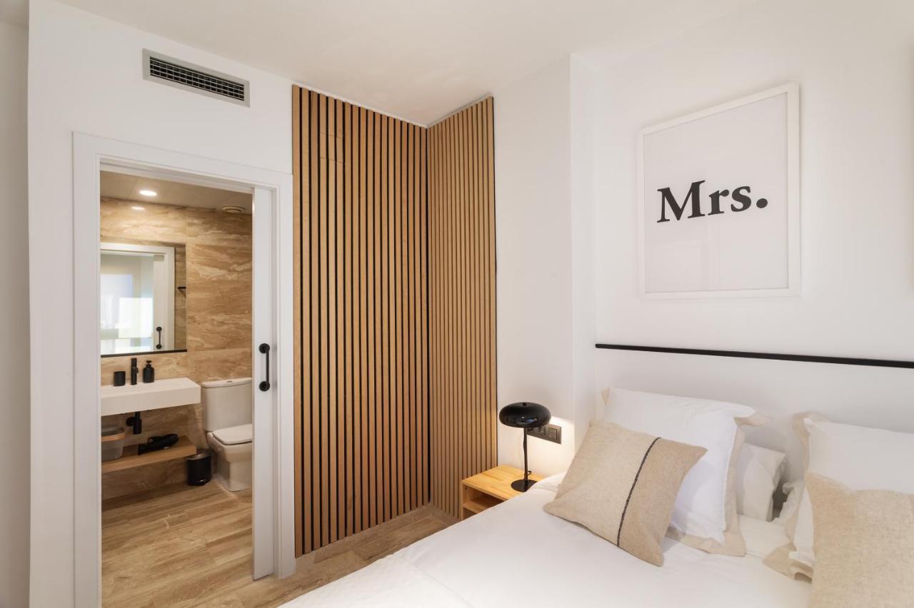 Cozy Apartment Les Corts Barcelona Bagian luar foto